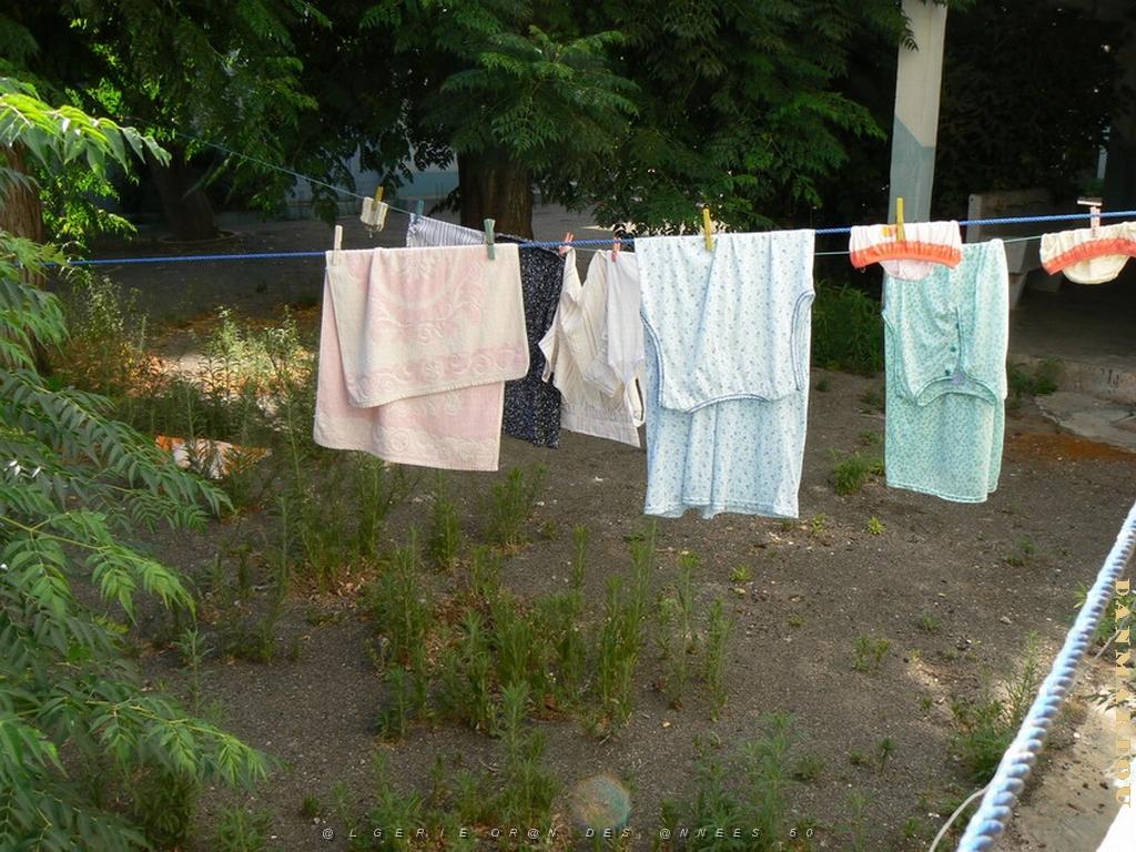 Jean Mace maternelle la cour 02.jpg